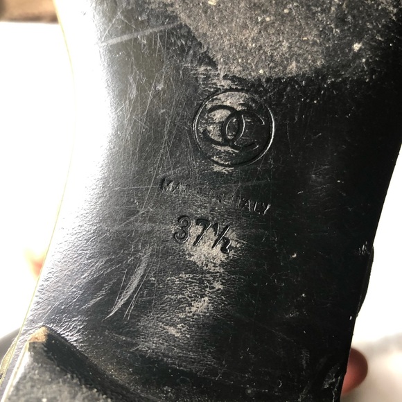 CHANEL Lambskin crystal encrusted gold link sandal - Picture 12 of 16